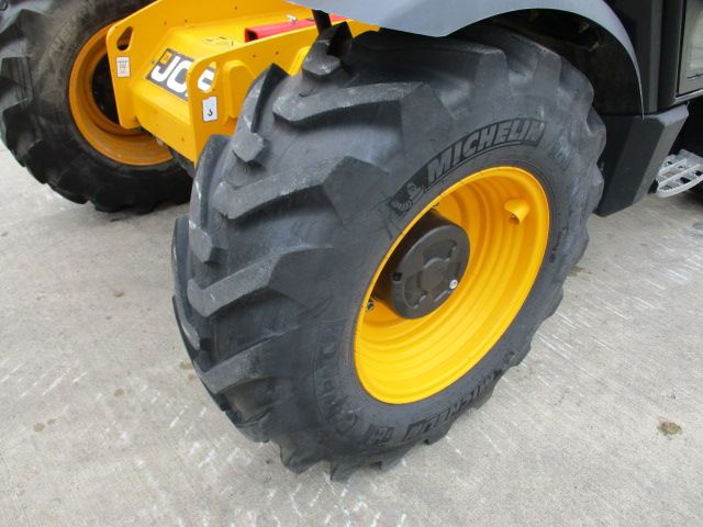 JCB531-70 (586)-Neu – Image 3